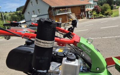 Jetzt Aktuell! Flaschenhalter für Motormäher